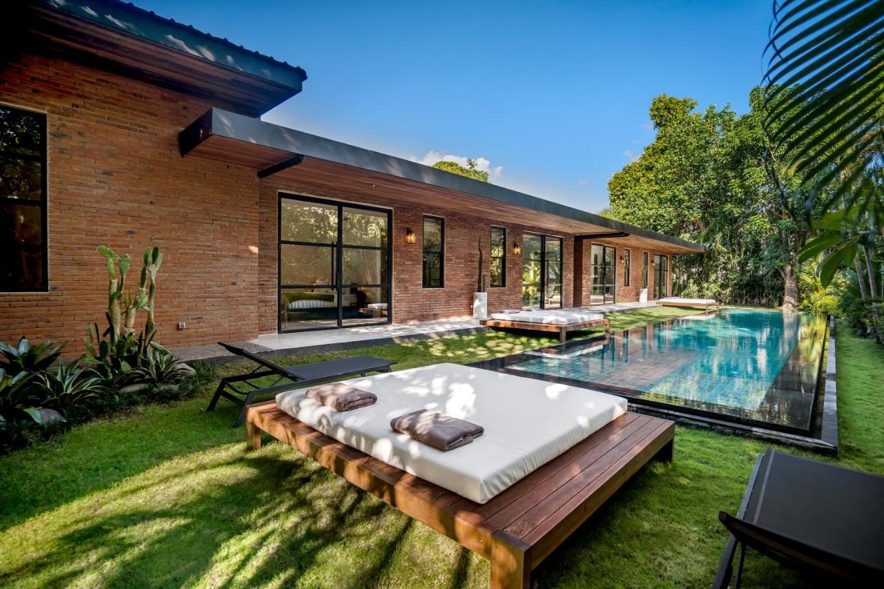 Villa Badoum Guesthouse Canggu  Luaran gambar